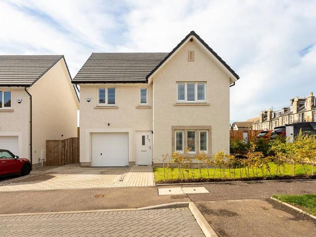 4 bedroom detached villa house for sale
