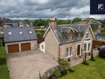 4 bedroom detached villa house for sale
