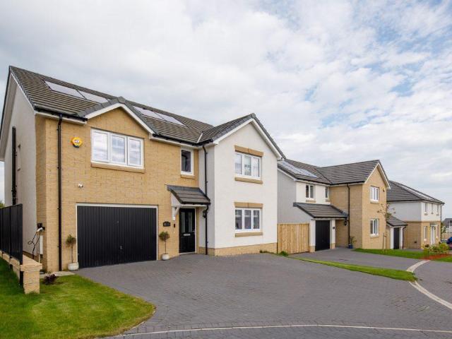 4 bedroom detached villa house for sale