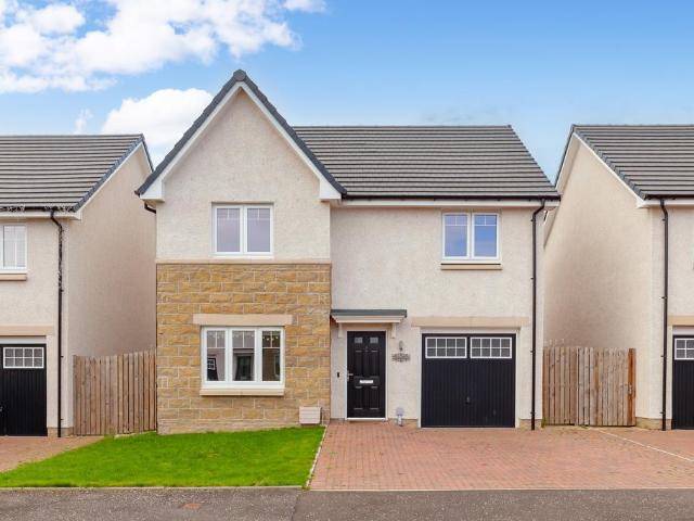 4 bedroom detached villa house for sale