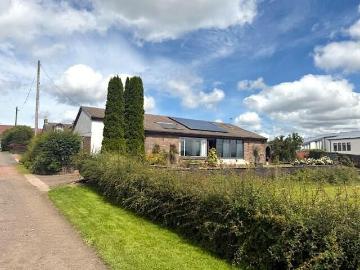 4 bedroom detached villa house to rent