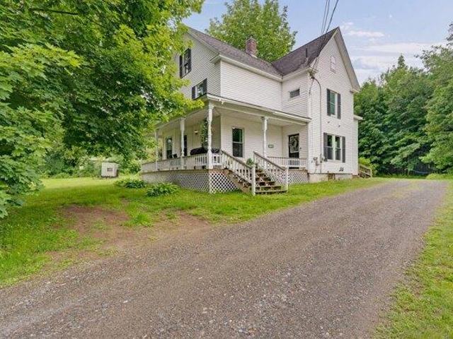4 bedroom, Dexter ME 04930 105930773