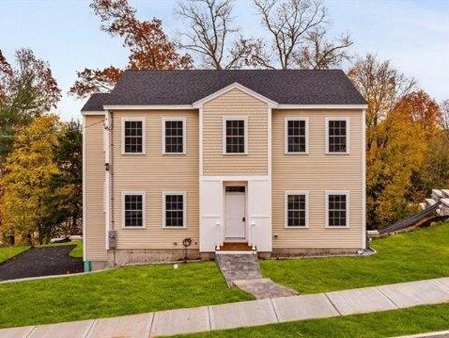 4 bedroom, Dedham MA 02026 105384249