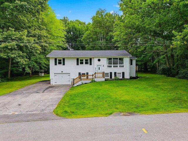 4 bedroom, Derry NH 03038 105414918