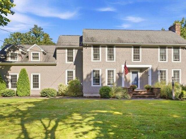 4 bedroom, Dracut MA 01826 105577944