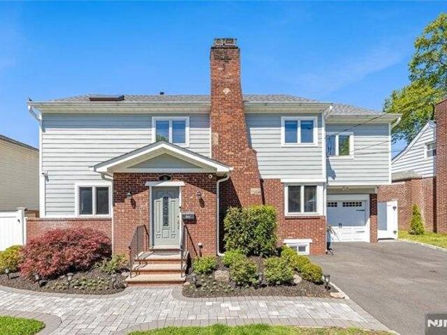 4 bedroom, Dumont NJ 07628 105613335