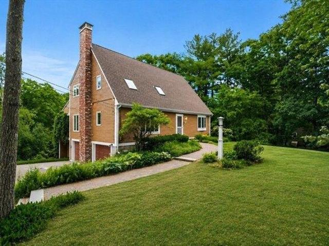 4 bedroom, Dunstable MA 01827 104443984