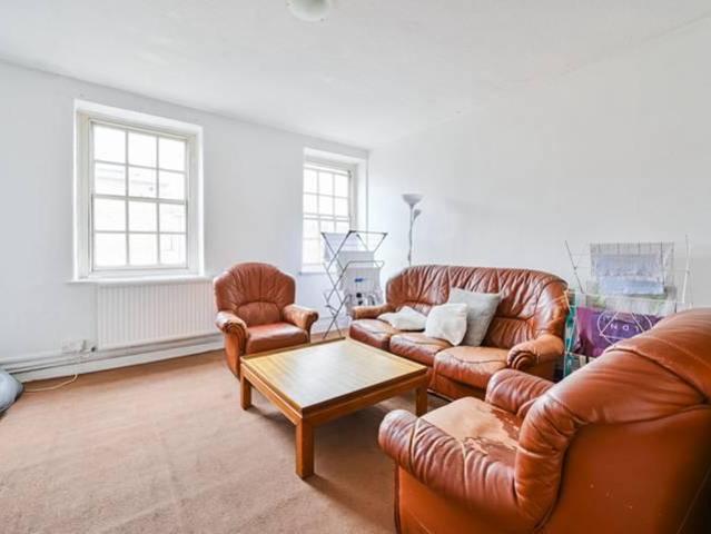 4 bedroom duplex for sale