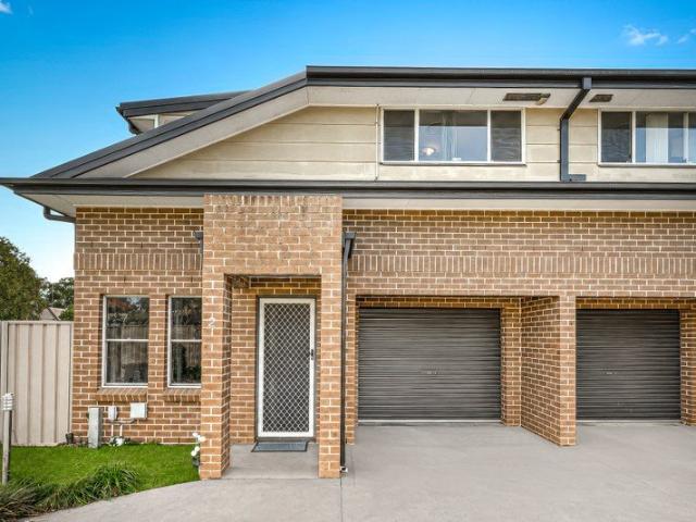 4 Bedroom Duplex! | Prime Location
