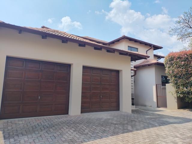 4 Bedroom Duplex To Let in Honeydew Manor