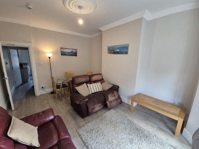 4 bedroom duplex to rent