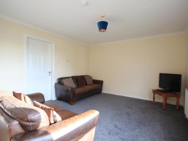 4 bedroom duplex to rent