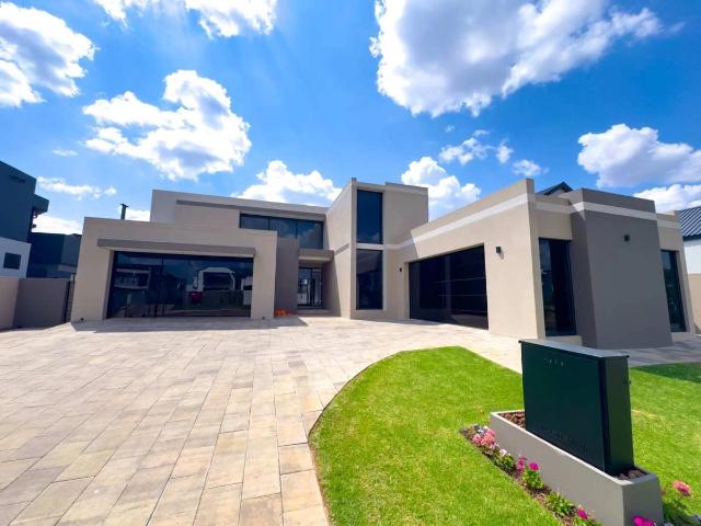 4 Bedroom Duplex to Rent in Midstream Heights