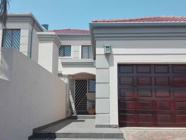 4 Bedroom duplex townhouse freehold to rent in Amorosa, Roodepoort