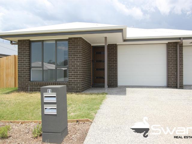 | 4 BEDROOM DUPLEX