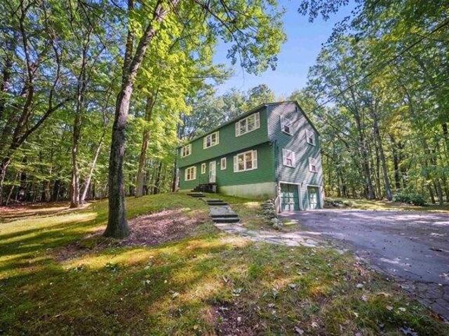 4 bedroom, Durham NH 03824 105495146