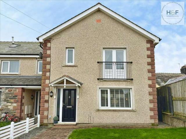 4 Bedroom End Of Terrace House