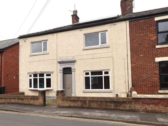 4 Bedroom End Of Terrace House