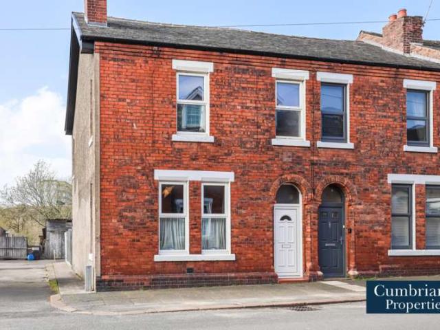 4 Bedroom End Of Terrace House