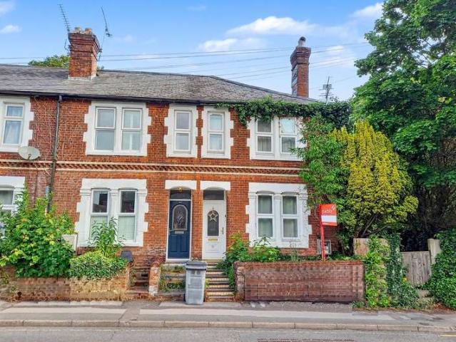 4 Bedroom End Of Terrace House