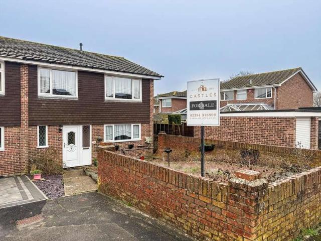 4 Bedroom End Of Terrace House