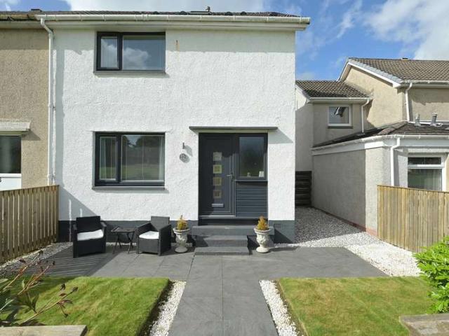 4 Bedroom End Of Terrace House