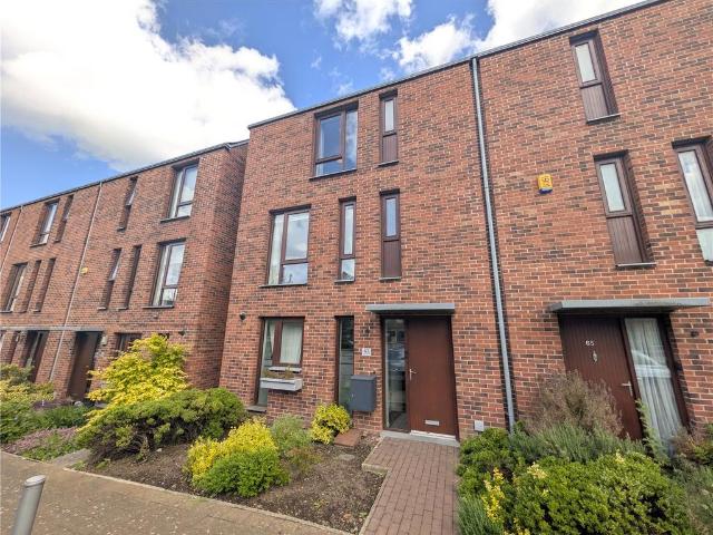4 bedroom end of terrace house for sale