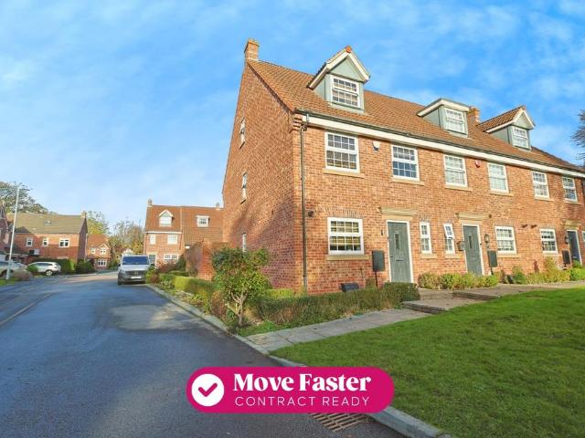 4 bedroom end of terrace house for sale