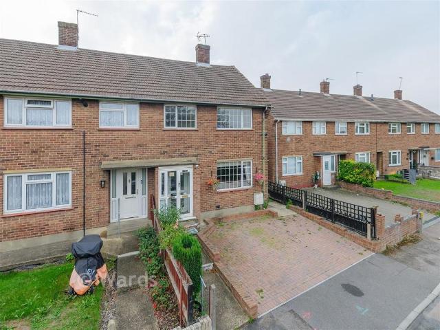 4 bedroom end of terrace house for sale