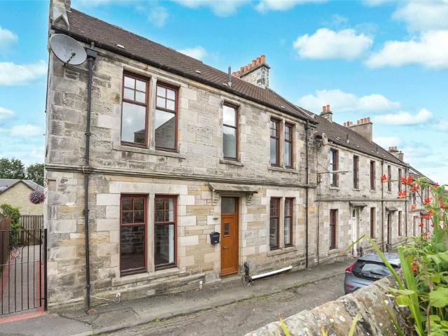 4 bedroom end of terrace house for sale
