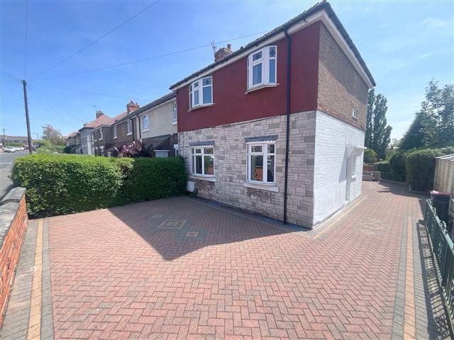 4 bedroom end of terrace house for sale