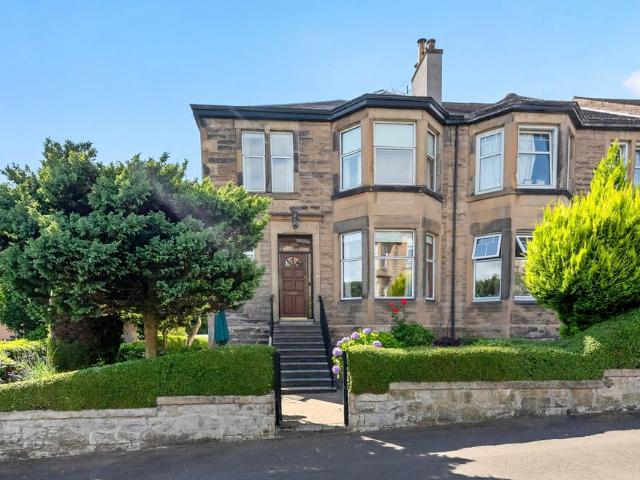 4 bedroom end of terrace house for sale