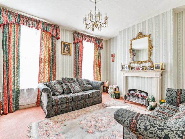 4 bedroom end of terrace house for sale