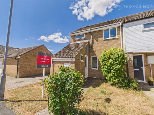 4 bedroom end of terrace house for sale
