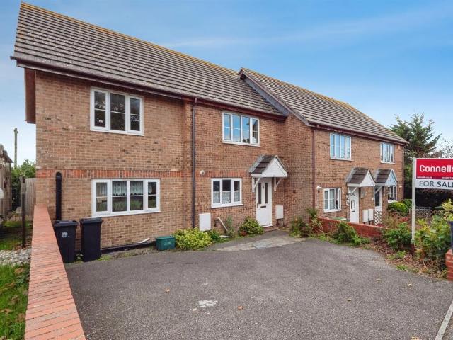 4 bedroom end of terrace house for sale