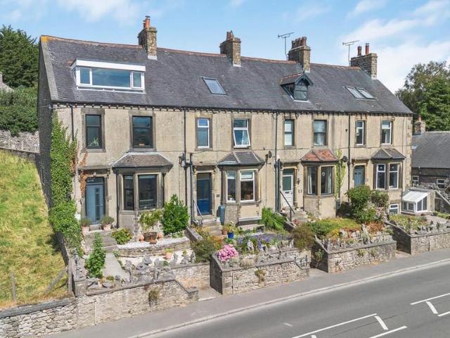 4 bedroom end of terrace house for sale