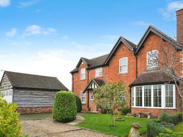 4 bedroom house for sale
