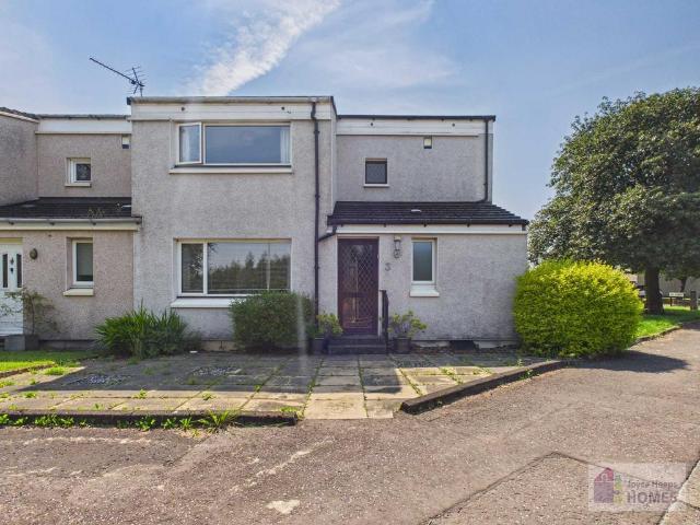 4 bedroom end of terrace house for sale