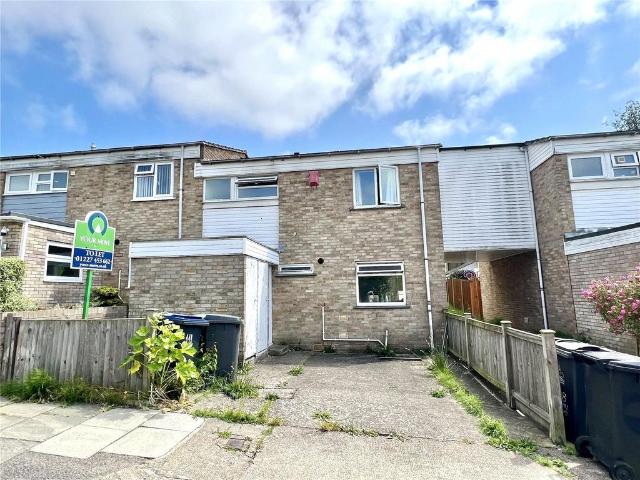 4 bedroom end of terrace house for sale