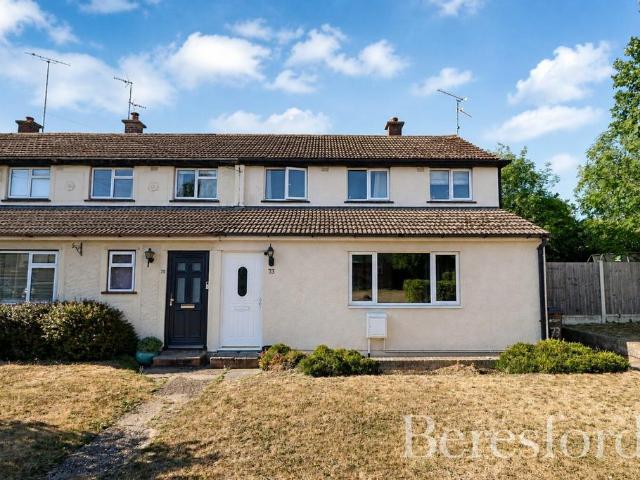 4 bedroom end of terrace house for sale
