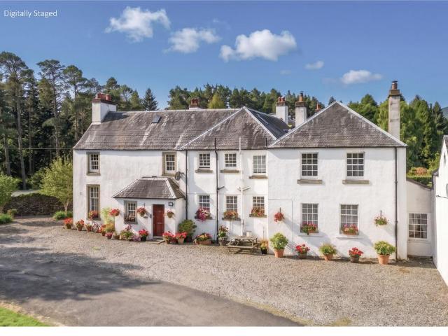4 bedroom end of terrace house for sale
