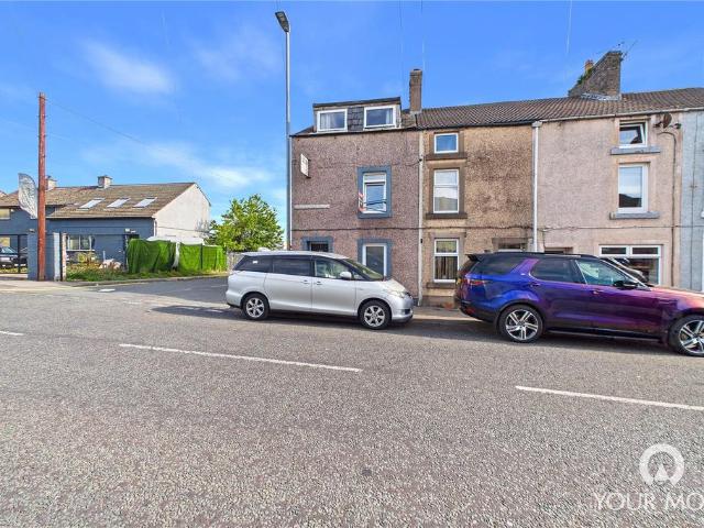 4 bedroom end of terrace house for sale