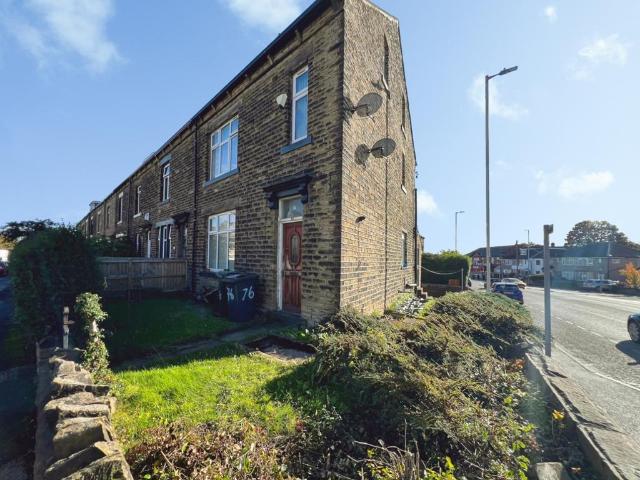 4 bedroom end of terrace house for sale