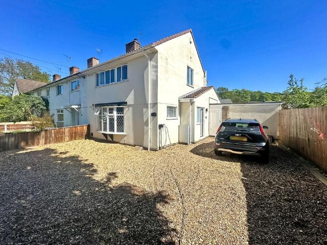 4 bedroom end of terrace house for sale
