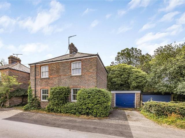 4 bedroom end of terrace house for sale