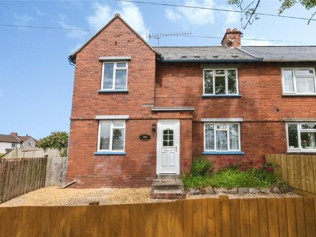 4 bedroom end of terrace house for sale