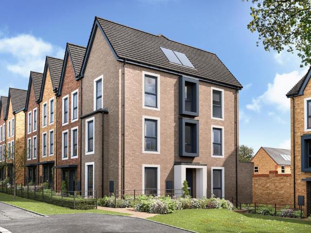 4 bedroom end of terrace house for sale