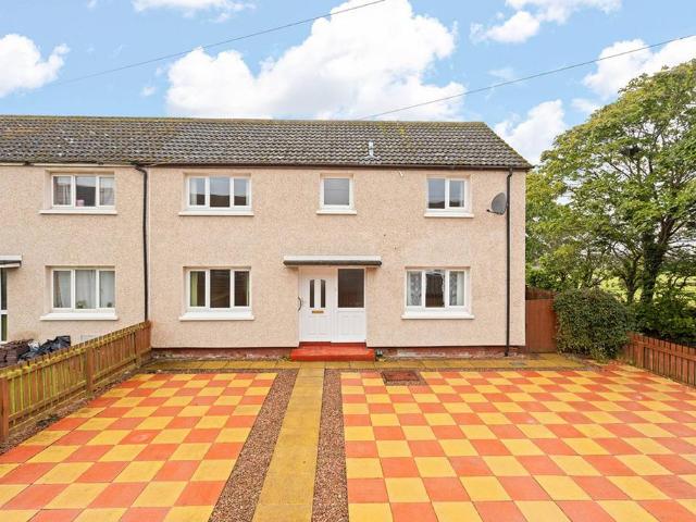 4 bedroom end of terrace house for sale