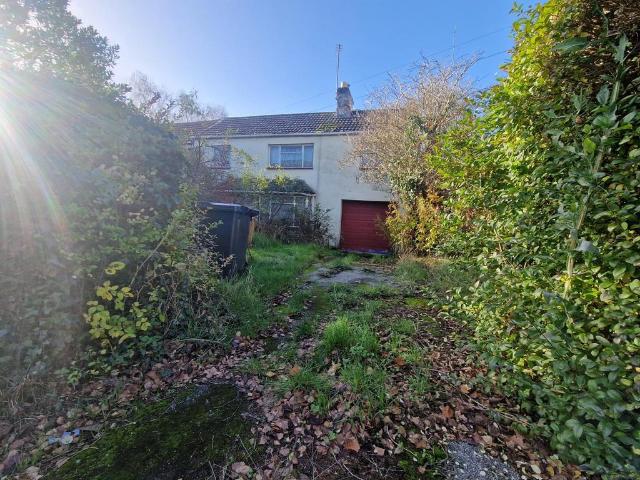 4 bedroom end of terrace house for sale