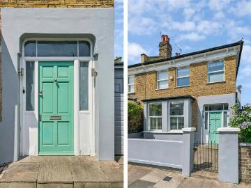 4 bedroom end of terrace house for sale
